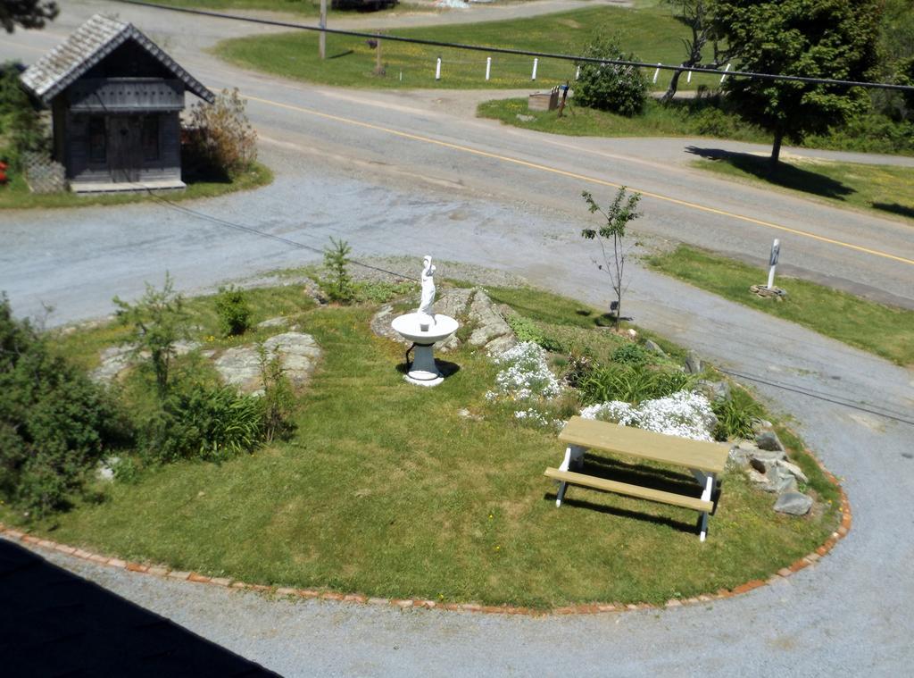 Deer Island Inn Lords Cove Bagian luar foto
