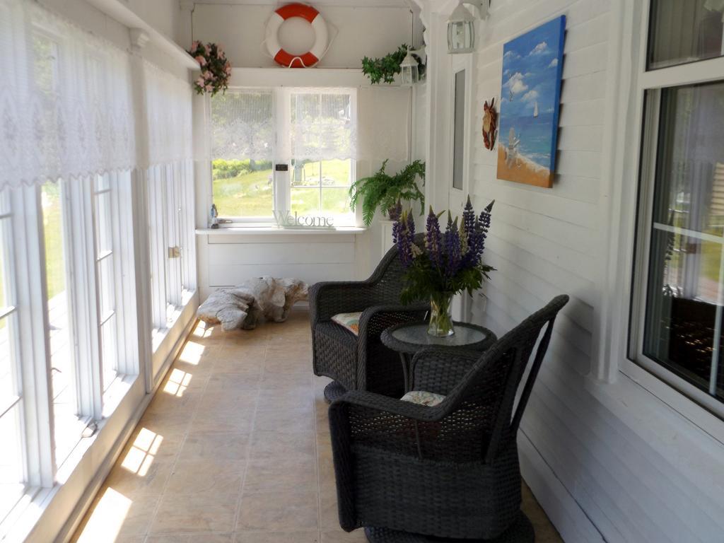 Deer Island Inn Lords Cove Bagian luar foto