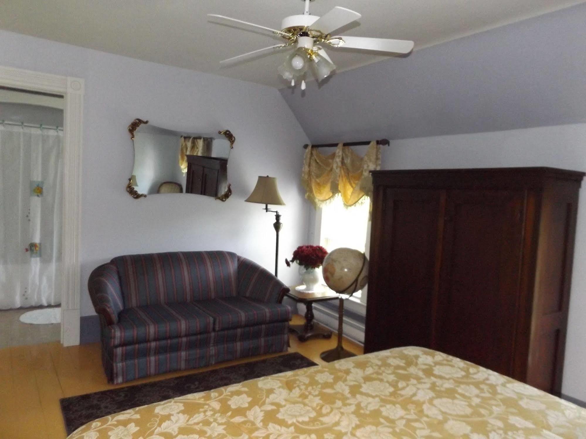 Deer Island Inn Lords Cove Bagian luar foto